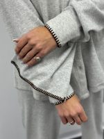 ⁦חליפת שלוש חלקים שילוב צעיף⁩ – תמונה ⁦2⁩