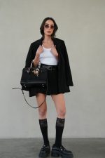 ⁦חליפת בלייזר חצאית⁩ – תמונה ⁦9⁩