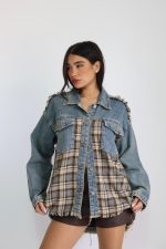 ג׳קט ג׳ינס שילוב משבצות