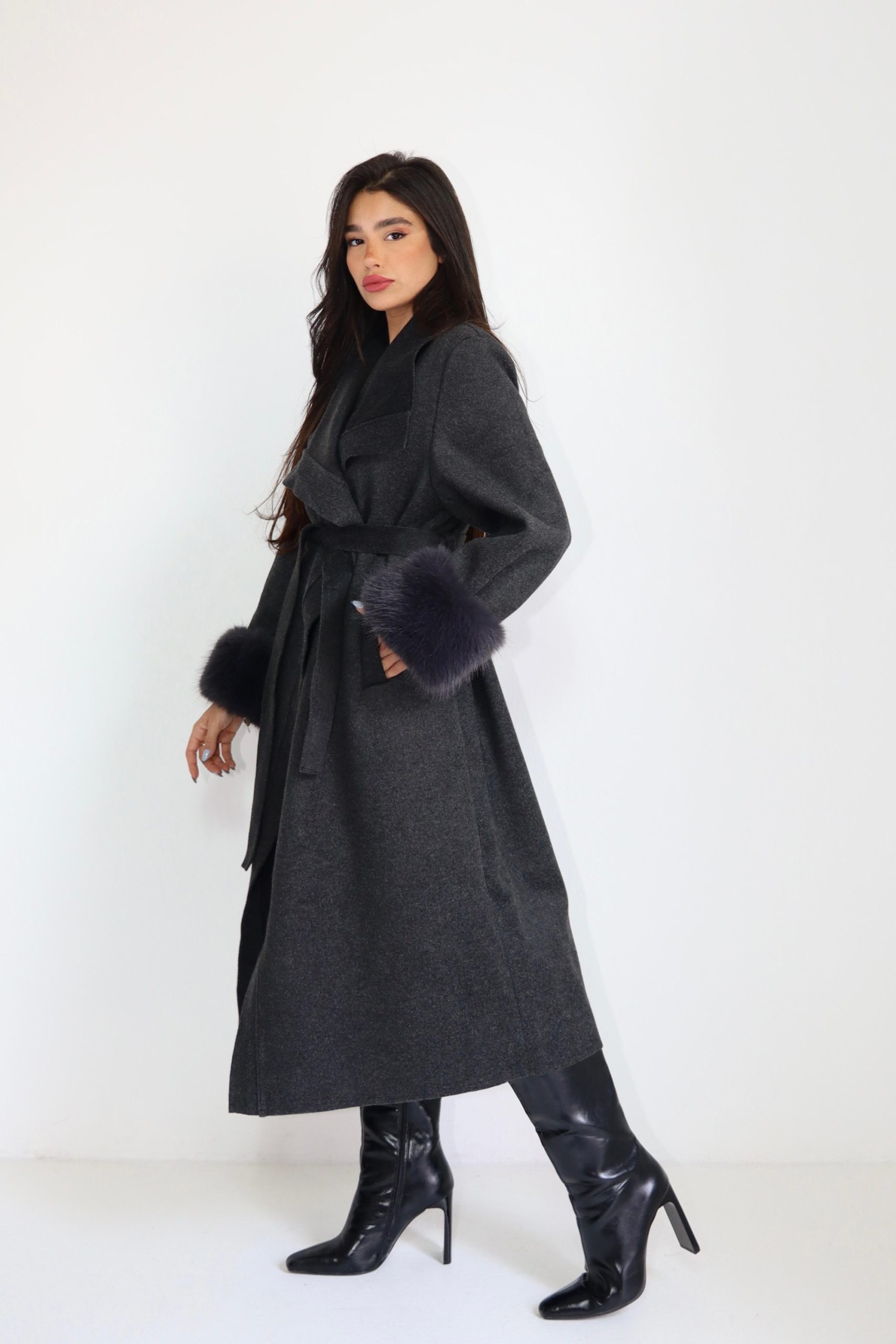 82e591d1-6410-4418-8a05-d6f2a14e33ab-4 ג׳קט שילוב פרווה – תמונה 1