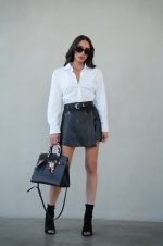 ⁦חצאית עור מעטפה⁩ – תמונה ⁦9⁩