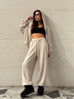 ⁦חליפת סריג קפוצ׳ון⁩ – תמונה ⁦3⁩