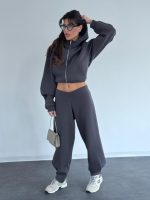 ⁦חליפת זארה⁩ – תמונה ⁦4⁩