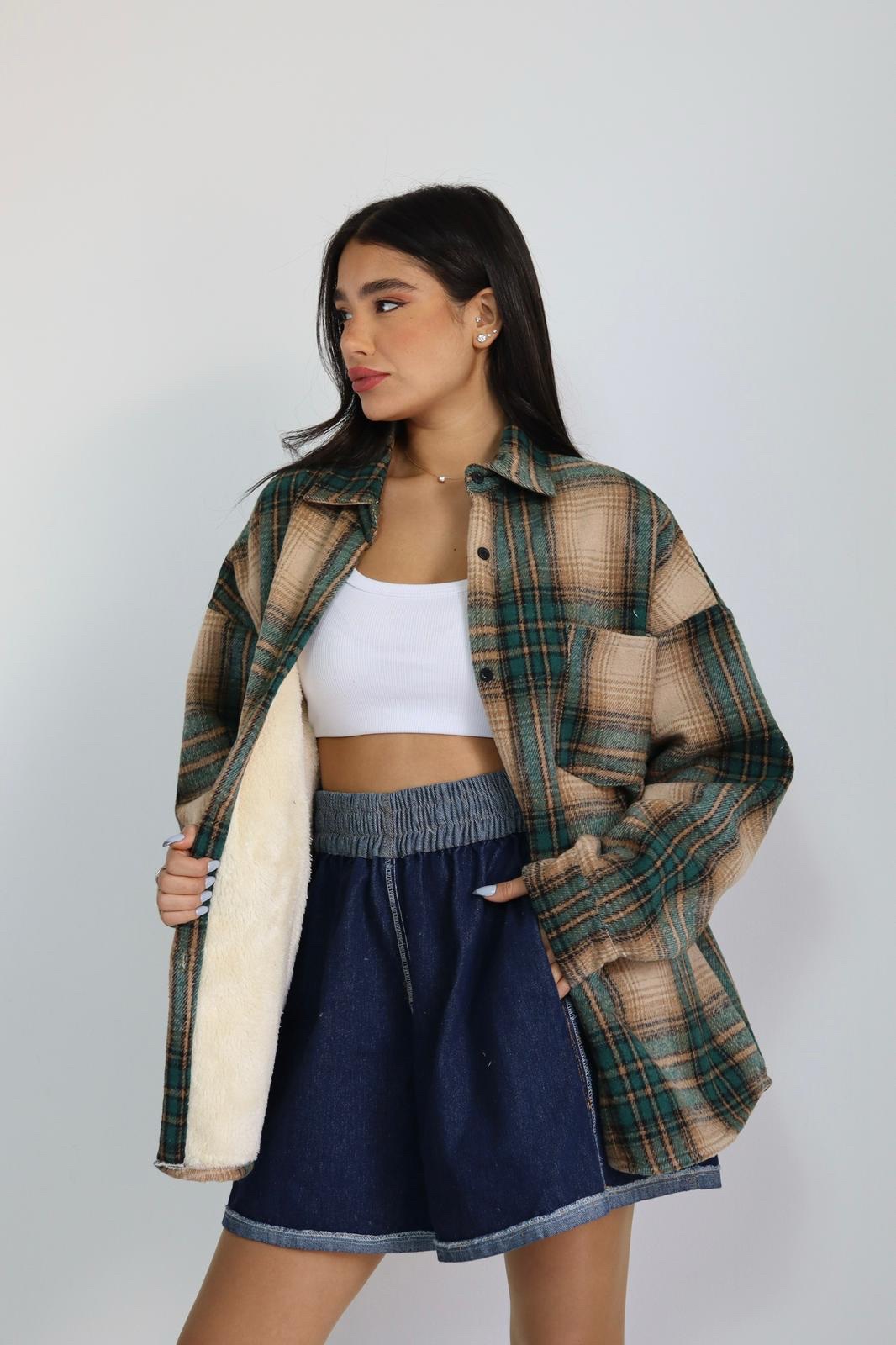 ddc30b19-ef35-403b-89e3-1ea42dad3bcf ג׳קט משבצות פרווה – תמונה 1