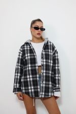 ג׳קט משבצות שילוב קפוצ׳ון