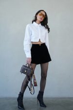 ⁦שורט קטיפה v⁩ – תמונה ⁦6⁩