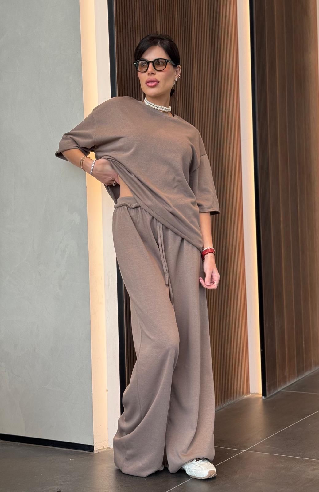 185ee4c4-de2a-4a27-b03c-8f3ad4b3eb50 חליפת זארה – תמונה 1