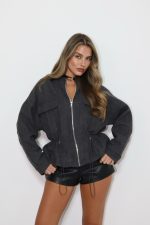 ג׳קט צווארון עור