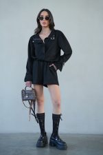 ⁦חליפת שורט זמש⁩ – תמונה ⁦9⁩