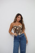 ⁦מחוך פרחים⁩ – תמונה ⁦4⁩