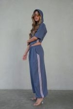 ⁦חליפת קפוצ׳ון פסים⁩ – תמונה ⁦2⁩