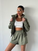 חליפת שורט ניילון