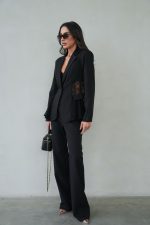 ⁦חליפה שילוב תחרה⁩ – תמונה ⁦3⁩