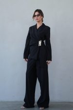 ⁦חליפת אלגנט אבזם זהב⁩ – תמונה ⁦4⁩