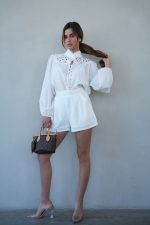 חליפת קרושה צווארון