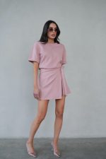 חליפת חצאית קשירה