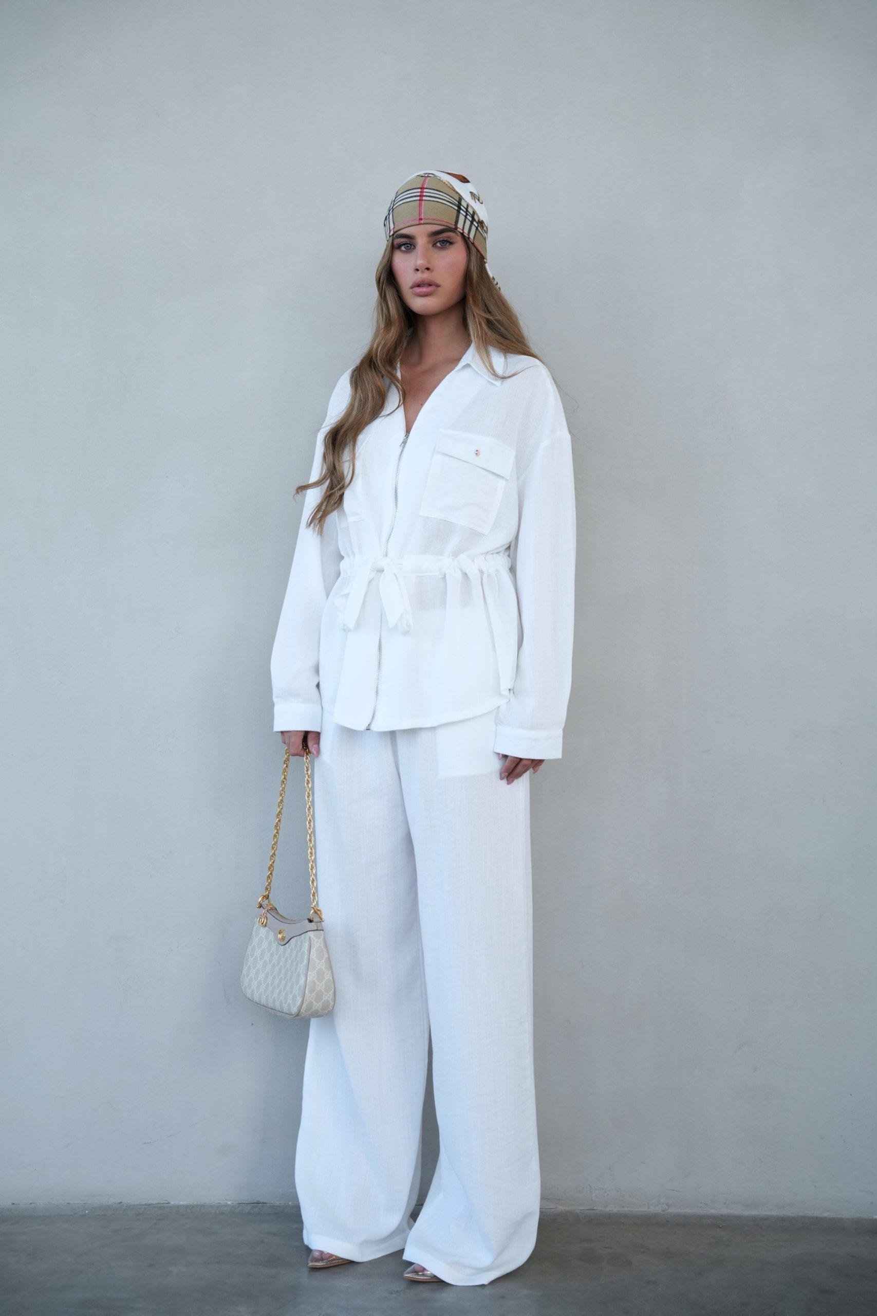 66ea9b34-8251-4d51-90e7-319709cd459b חליפת ג׳קט קשירה – תמונה 1