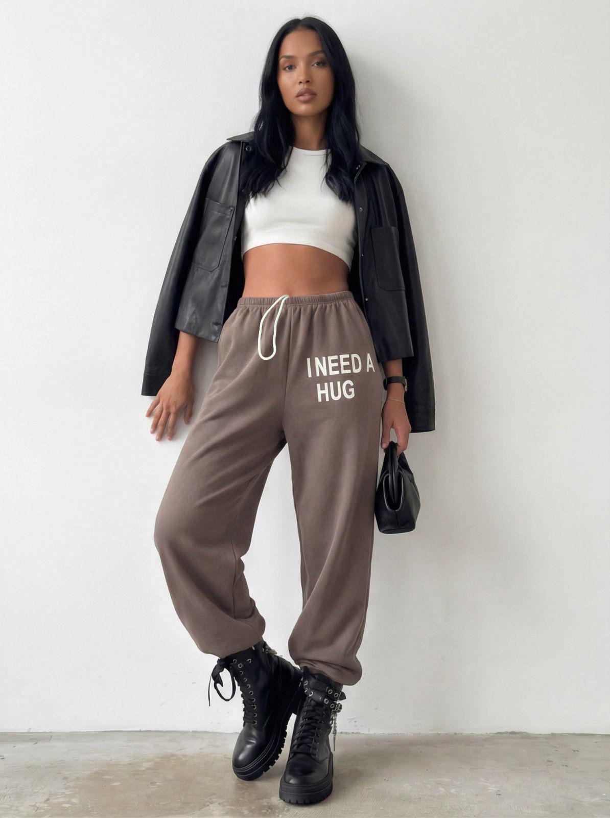 6e52df18-c52f-442f-9d3e-8d32aa9889ae מכנס כיתוב – תמונה 1