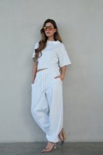 ⁦חליפת צווארון לבן⁩ – תמונה ⁦9⁩