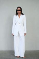 ⁦חליפת אבזם זהב⁩ – תמונה ⁦2⁩