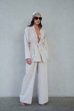 ⁦חליפת טופ שלוש חלקים⁩ – תמונה ⁦2⁩