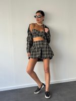 ⁦חליפת חצאית משבצות⁩ – תמונה ⁦5⁩