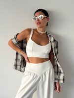 ⁦חליפת טופ מכנס משולש⁩ – תמונה ⁦6⁩