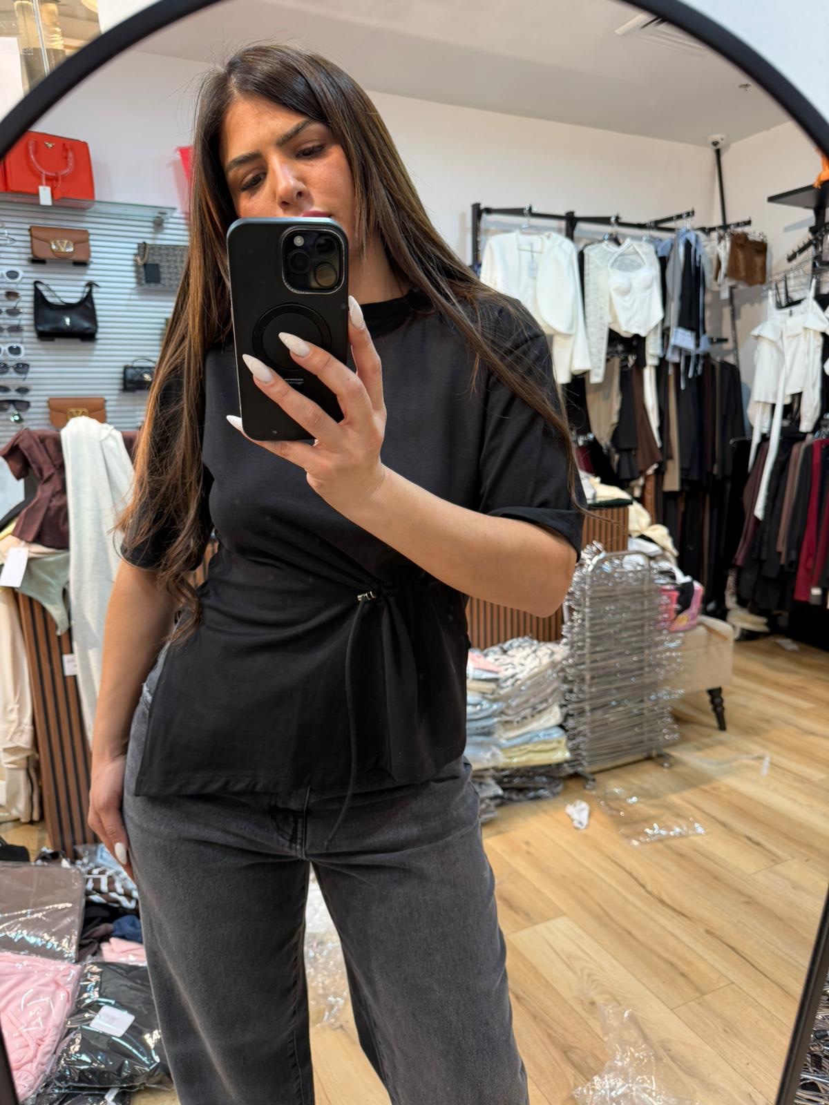 a4fd0e7f-d400-4a9a-abbf-4baaaa2a6fc5 חולצת כיווץ – תמונה 1