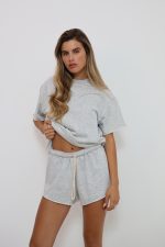 ⁦חליפת שורט אוברסייז⁩ – תמונה ⁦4⁩