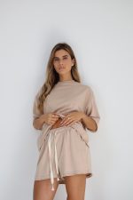 חליפת שורט שרוך