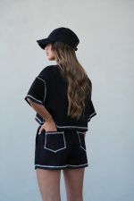 ⁦חליפת שורט מיו מיו תפרים⁩ – תמונה ⁦4⁩