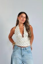 ⁦חולצת קולר נקודות אבזם⁩ – תמונה ⁦2⁩