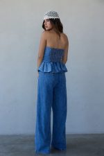 ⁦חליפת ג׳ינס מחוך מלמלה⁩ – תמונה ⁦3⁩