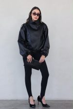 ⁦מעיל עור⁩ – תמונה ⁦2⁩